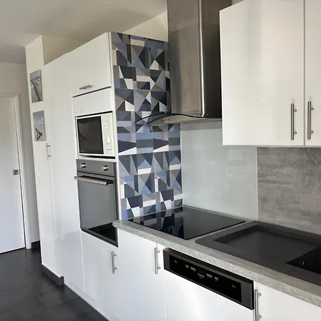 Le Plein Sud 85 M2 2 Mn A Pied